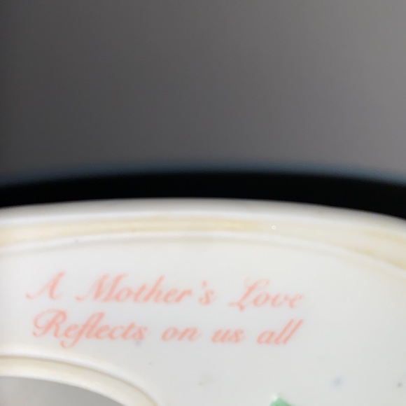 Vintage Enesco Bisque Porcelain “Mother 1987 frame - Picture 3 of 7